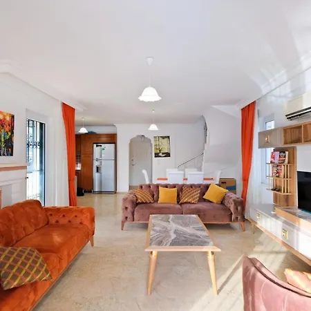 Hisaroenue, Center Luxury Villa *