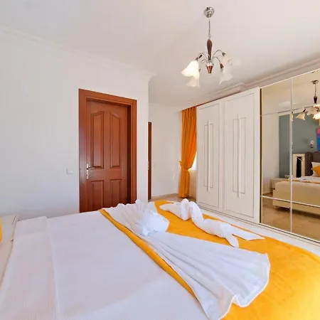 Hisaroenue, Center Luxury Villa *