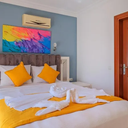 Hisaroenue, Center Luxury Villa Fethiye